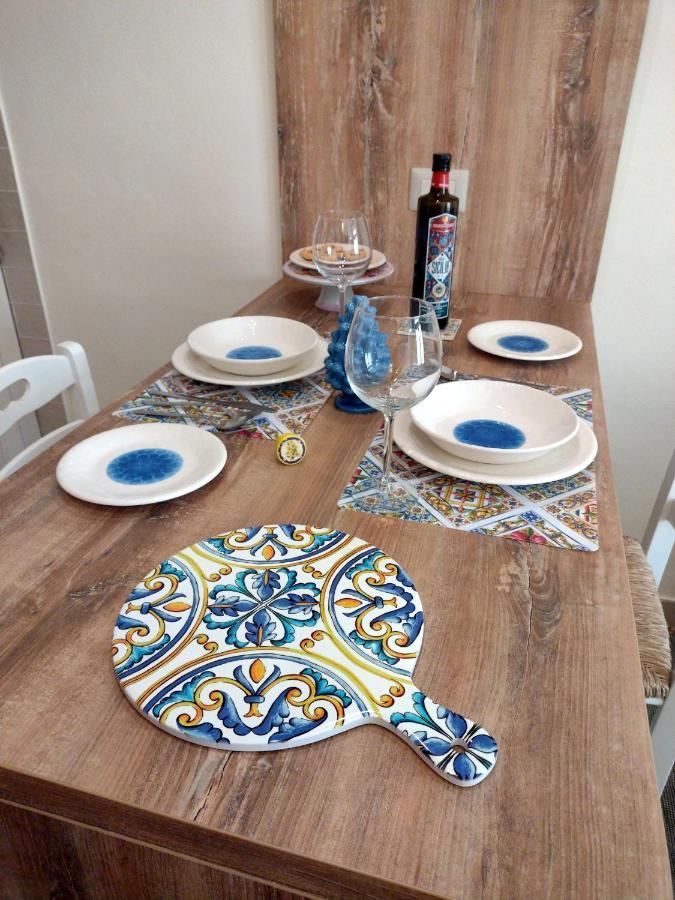Ragusa Exclusive Flat With Terrace & Bbq Bagian luar foto