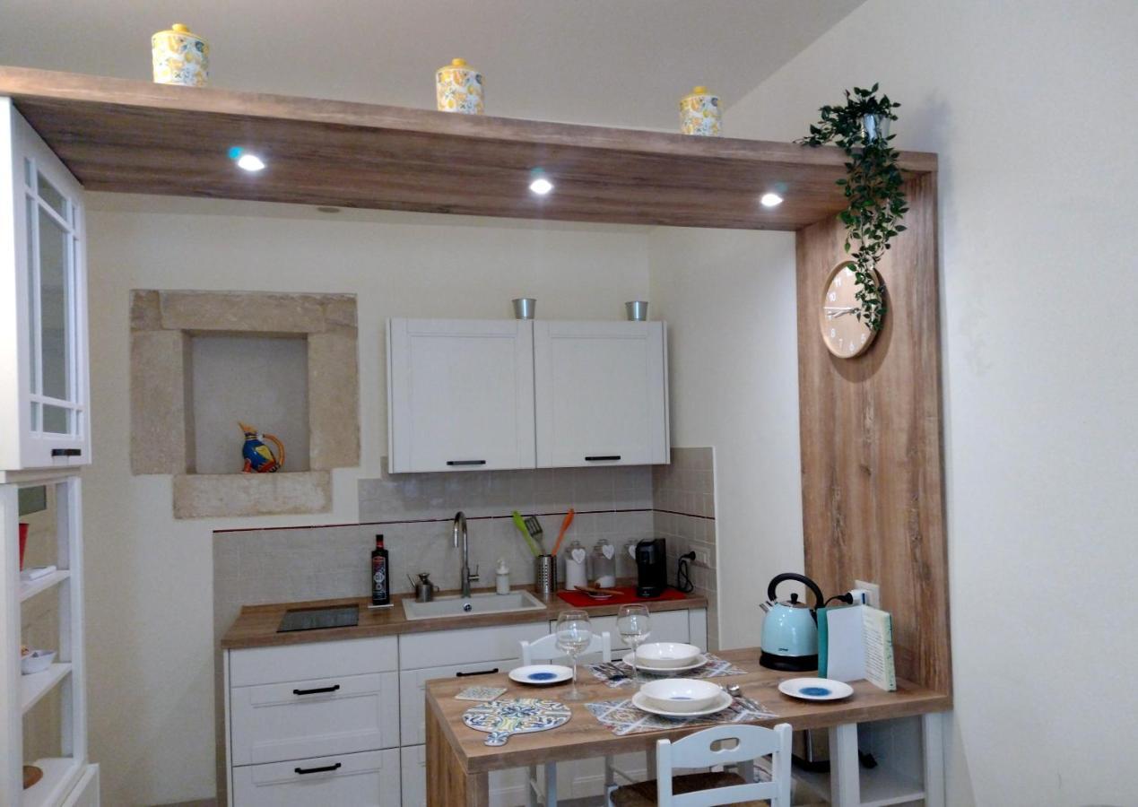 Ragusa Exclusive Flat With Terrace & Bbq Bagian luar foto