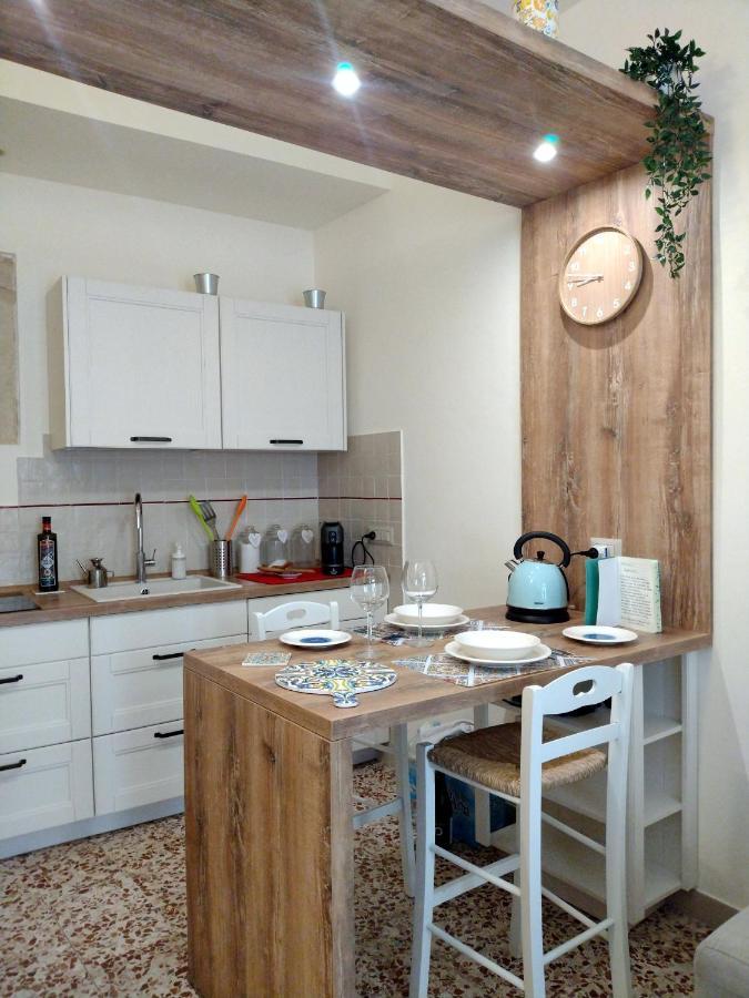 Ragusa Exclusive Flat With Terrace & Bbq Bagian luar foto
