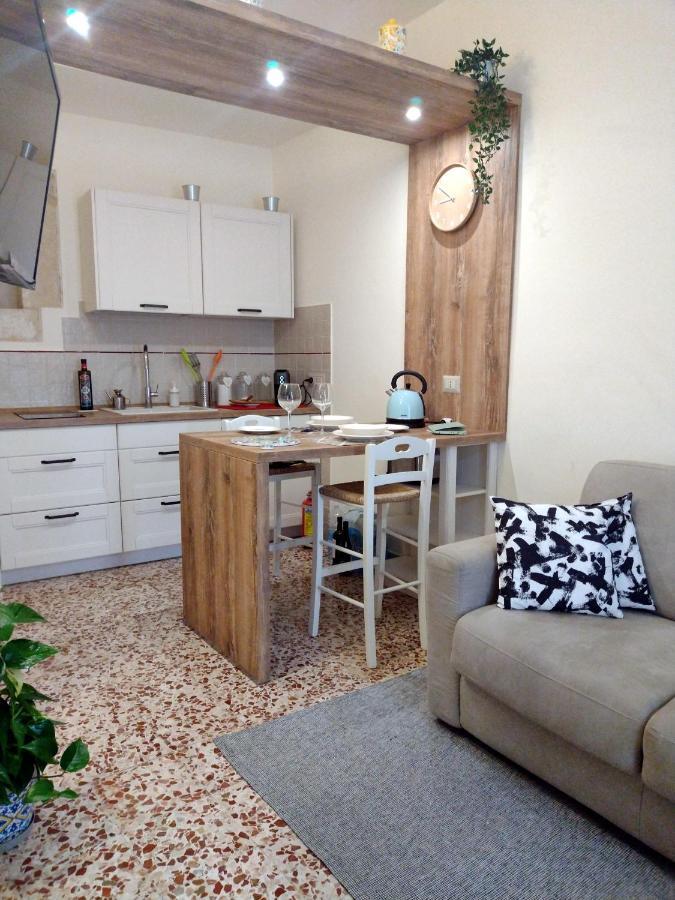 Ragusa Exclusive Flat With Terrace & Bbq Bagian luar foto